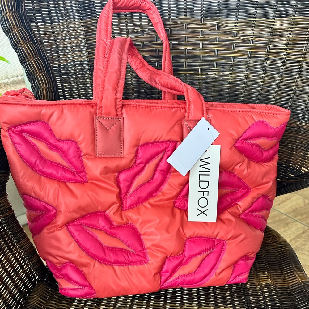 WILDFOX Lips QUILTED Peach Pink Puffy TOTE New